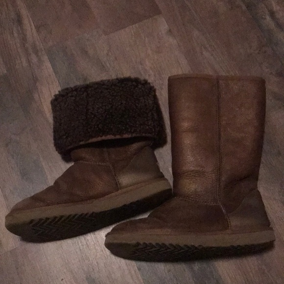 UGG Shoes - UGG classic boots size 7w